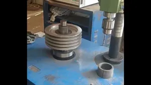 ماكينة موازنة رأسية أوتوماتيكية بنظام محامل ثابتة، طراز YLD-50 (قطر القطعة: Ø500mm، الوزن: 3-50kg)